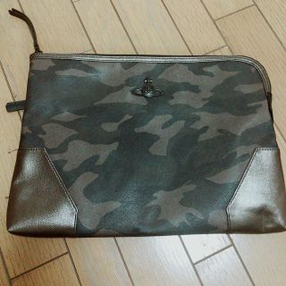 ヴィヴィアンウエストウッド(Vivienne Westwood)のヴィヴィアンウエストウッド クラッチバック(セカンドバッグ/クラッチバッグ)