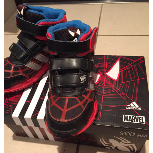 Adidas キラキラ様専用 アディダス スパイダーマン ハイカットスニーカーの通販 By シエナママ S Shop アディダスならラクマ Adidas キラキラ様専用 アディダス スパイダーマン ハイカットスニーカーの通販 By シエナママ S Shop アディダスならラクマ