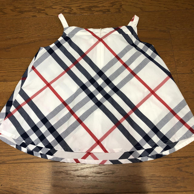 BURBERRY(バーバリー)のらあら様専用🌟バーバリー☆120㎝☆ キッズ/ベビー/マタニティのキッズ服女の子用(90cm~)(Tシャツ/カットソー)の商品写真