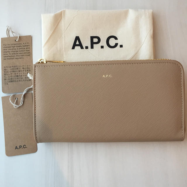 新品未使用　A.P.C. ロゴ長財布　ロングウォレット