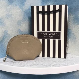 ヘンリベンデル(Henri Bendel)の上品ベージュ✨未使用 ヘンリベンデル ポーチ HenriBendel 新品 ミニ(ポーチ)