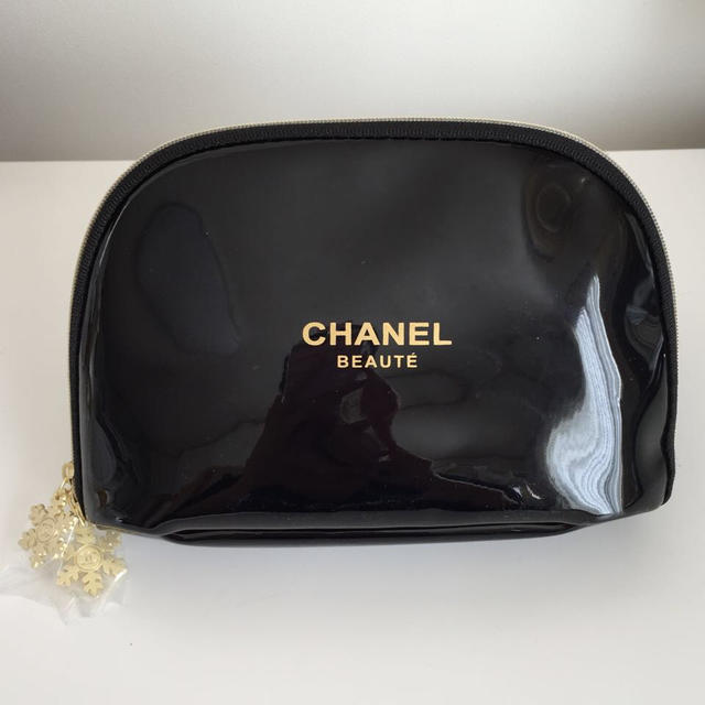 CHANEL(シャネル)のシャネル ポーチ  レディースのバッグ(ボディバッグ/ウエストポーチ)の商品写真