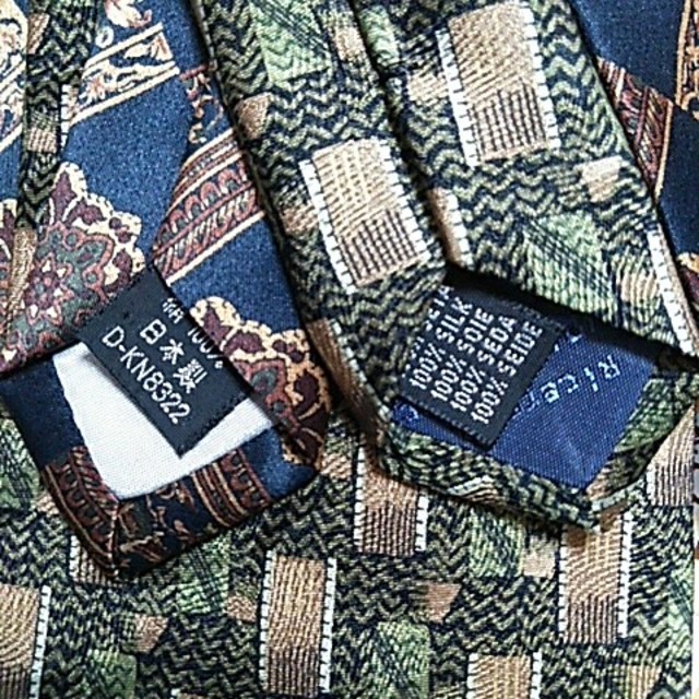 ネクタイ×２ANTONIOFUSCOとENRICO COVERI メンズのファッション小物(ネクタイ)の商品写真
