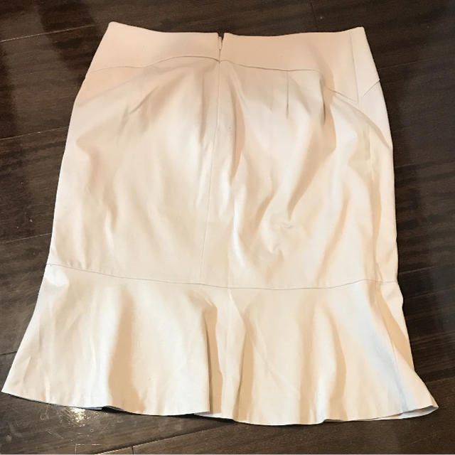 UNTITLED(アンタイトル)のアンタイトル 夏用スカートスーツ ライトベージュ レディースのフォーマル/ドレス(スーツ)の商品写真