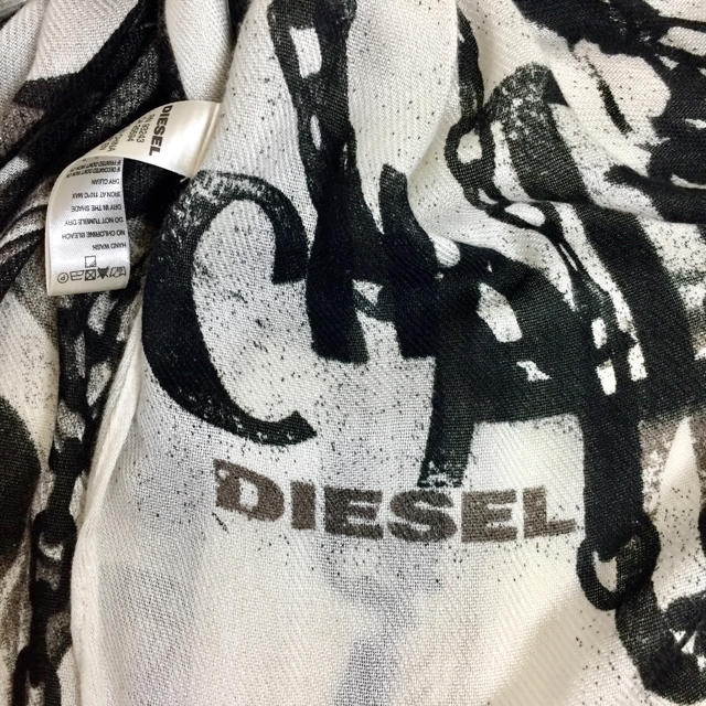 DIESEL(ディーゼル)のDIESEL ディーゼル ストール メンズのファッション小物(ストール)の商品写真