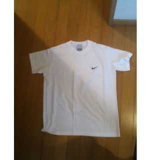 ナイキ(NIKE)のNIKE Tシャツ(Tシャツ(半袖/袖なし))