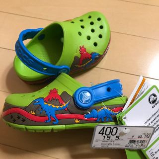 クロックス(crocs)の新品 クロックス サンダル 光る 恐竜 15.5 16 16.5 17(サンダル)