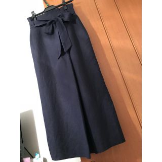 スピックアンドスパン(Spick & Span)の◇DISCOATリボンマキシ丈麻スカート ネイビー 美品(ロングスカート)