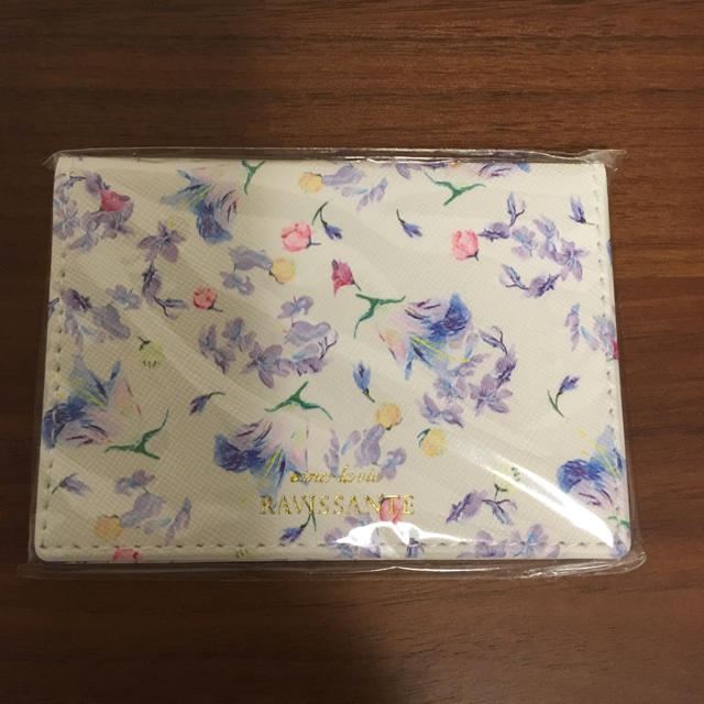 日経ウーマン×MARK'S 花柄 カードケース  レディースのファッション小物(名刺入れ/定期入れ)の商品写真