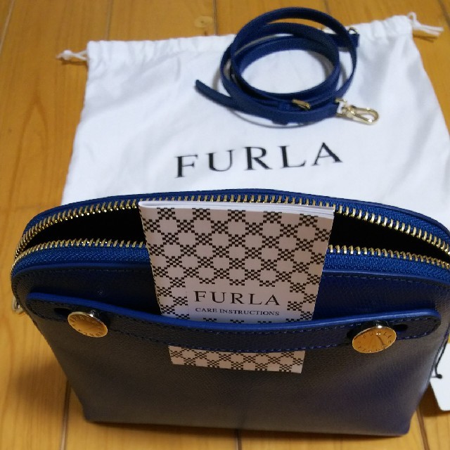 Furla(フルラ)のフルラFURLA 2wayショルダーバッグパイパーミニ ブルー 未使用 レディースのバッグ(ショルダーバッグ)の商品写真