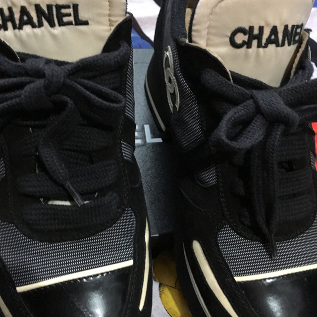 CHANEL(シャネル)のシャネル   ヴィンテージ  スニーカー レディースの靴/シューズ(スニーカー)の商品写真