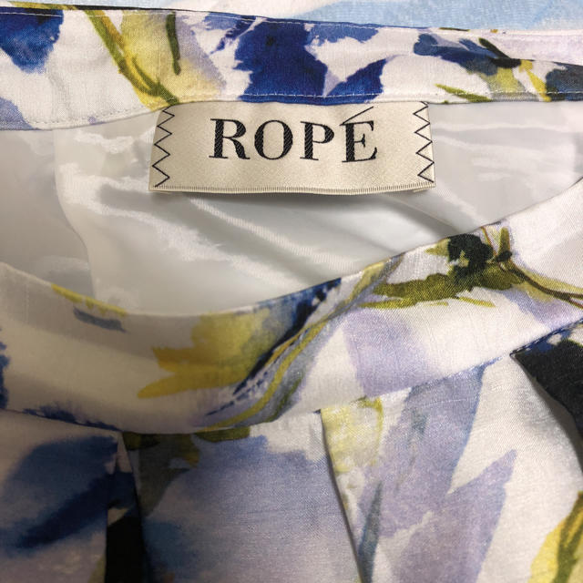 ROPE’(ロペ)の［ロペ］花柄スカート レディースのスカート(ひざ丈スカート)の商品写真