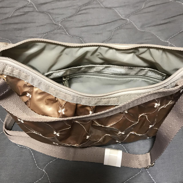 LeSportsac(レスポートサック)のレスポートサック 2WAYミニショルダー スワロフスキー レディースのバッグ(ショルダーバッグ)の商品写真