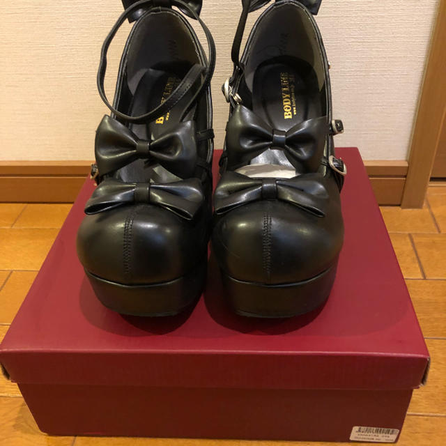 BODYLINE(ボディライン)の靴 レディースの靴/シューズ(ハイヒール/パンプス)の商品写真