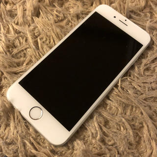 週末値下げ！iPhone 6 Silver 16 GB au(スマートフォン本体)