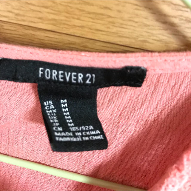 FOREVER 21(フォーエバートゥエンティーワン)の《FOREVER 21》ピンク タンクトップ レディースのトップス(タンクトップ)の商品写真