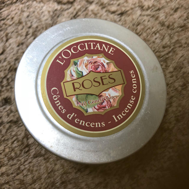 L'OCCITANE(ロクシタン)のロクシタン インセンスコーン ローズ 30個入 コスメ/美容のリラクゼーション(お香/香炉)の商品写真