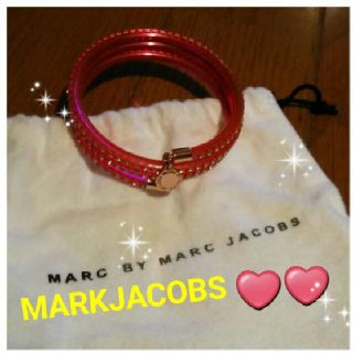 マークジェイコブス(MARC JACOBS)の✨本日のみ限定❣【未使用に近ぃ】MARCJACOBS❤ピンク色ブレスレット17㌢(ブレスレット/バングル)