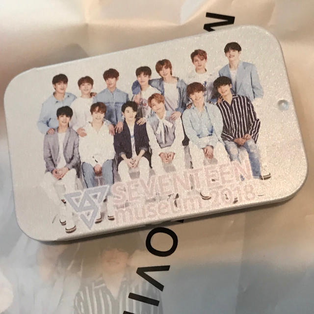 SEVENTEEN(セブンティーン)のSEVENTEEN タブレット エンタメ/ホビーのタレントグッズ(アイドルグッズ)の商品写真