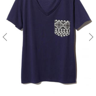 グレイル(GRL)のGRL オルテガポケットVネックTシャツ(Tシャツ(半袖/袖なし))