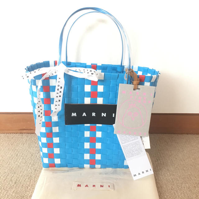 Marni - 本日限定値下げオマケ付きマルニMARNI フラワーカフェ ピクニックバッグ水色の通販 by スイカ's shop｜マルニならラクマ