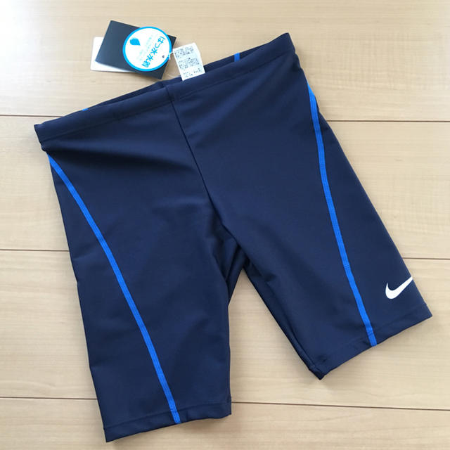 NIKE(ナイキ)の新品 ナイキ 水着 140 ロング キッズ/ベビー/マタニティのキッズ服男の子用(90cm~)(水着)の商品写真