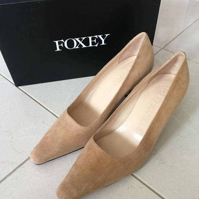 FOXEYの未使用未使用☆FOXEY フォクシー パンプス ベージュ 36