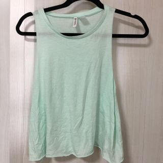 エイチアンドエム(H&M)のトップス(カットソー(半袖/袖なし))