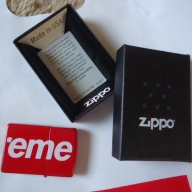 Supreme(シュプリーム)の送料込シュプリームロゴ入りジッポライター18SSupreme LogoZippo メンズのファッション小物(タバコグッズ)の商品写真