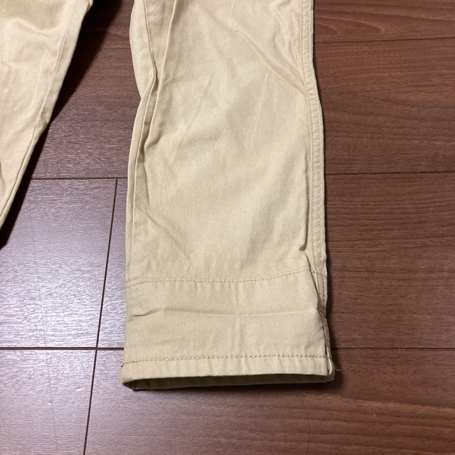 GU(ジーユー)の【美品】ベージュ パンツ キッズ/ベビー/マタニティのキッズ服男の子用(90cm~)(パンツ/スパッツ)の商品写真