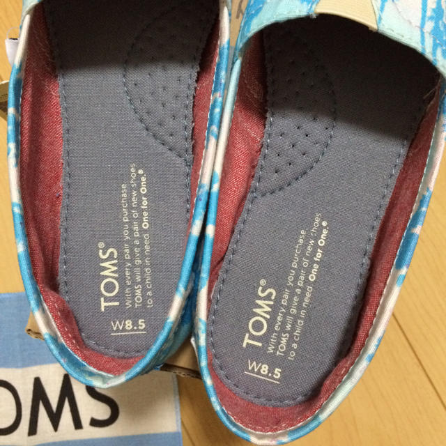 TOMS(トムズ)の新品TOMS☆フラットシューズ レディースの靴/シューズ(スニーカー)の商品写真