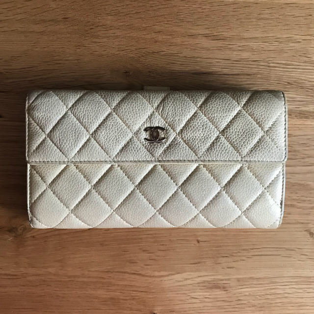 chanel 長財布 ベージュ財布