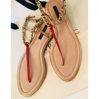 ザラ(ZARA)の美品ZARA【レザーサンダル【39サイズ25㎝25.5㎝(サンダル)