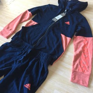 アディダス(adidas)のアディダス レディース 上下セット(ウェア)