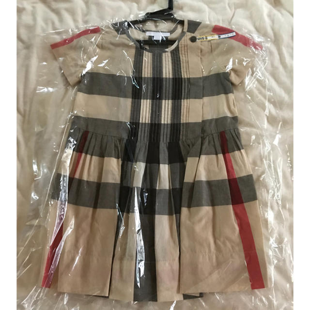 BURBERRY(バーバリー)のバーバリー チルドレンワンピース 4Y キッズ/ベビー/マタニティのキッズ服女の子用(90cm~)(ワンピース)の商品写真