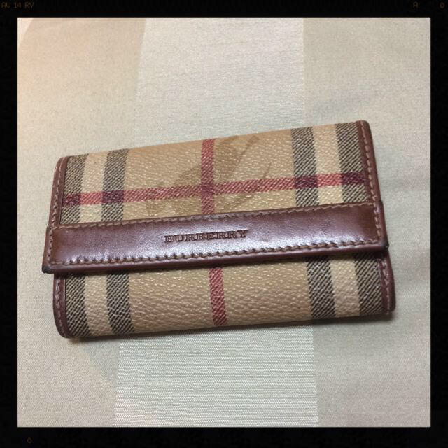 BURBERRY(バーバリー)のバーバリーキーケース レディースのファッション小物(キーホルダー)の商品写真