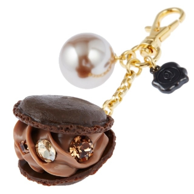 Q-pot.(キューポット)のクリーミーチョコレートマカロン バッグチャーム ハンドメイドのファッション小物(バッグチャーム)の商品写真