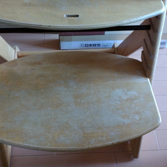 日本育児(ニホンイクジ)の木製　ステップアップチェア　子供用　椅子　いす　イス　日本育児 キッズ/ベビー/マタニティの寝具/家具(その他)の商品写真