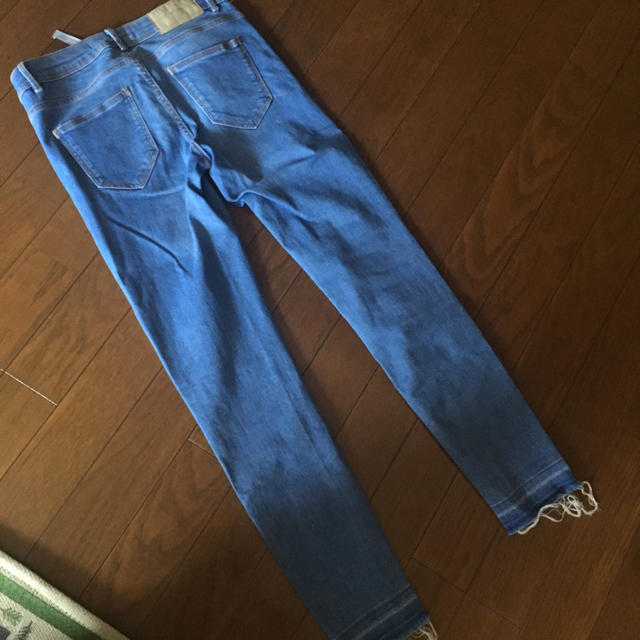 ZARA(ザラ)のZARA デニム レディースのパンツ(デニム/ジーンズ)の商品写真