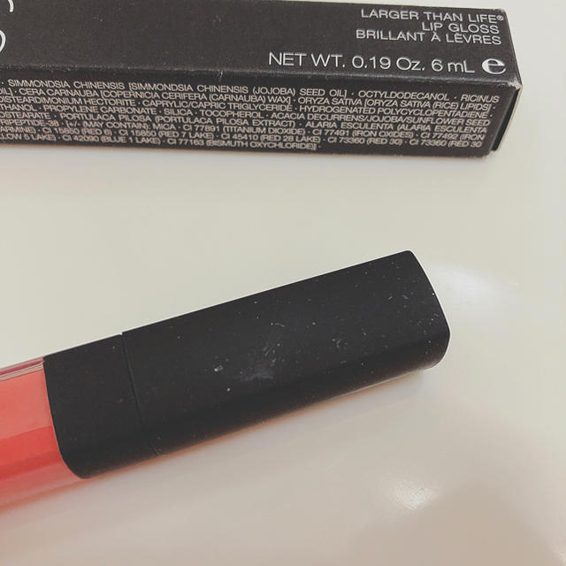 NARS(ナーズ)のNARS リップグロス ラージャーザンライフ 1338 コスメ/美容のベースメイク/化粧品(リップグロス)の商品写真