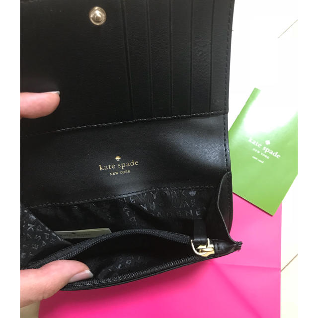 kate spade new york(ケイトスペードニューヨーク)の新品 ケイトスペード  スタッズ財布 レディースのファッション小物(財布)の商品写真