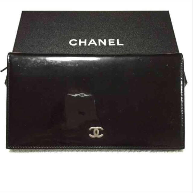CHANEL(シャネル)のシャネル エナメル 長財布 レディースのファッション小物(財布)の商品写真