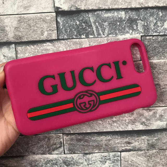 Gucci - GUCCI iPhone7plus カバーの通販 by R3's shop｜グッチならラクマ