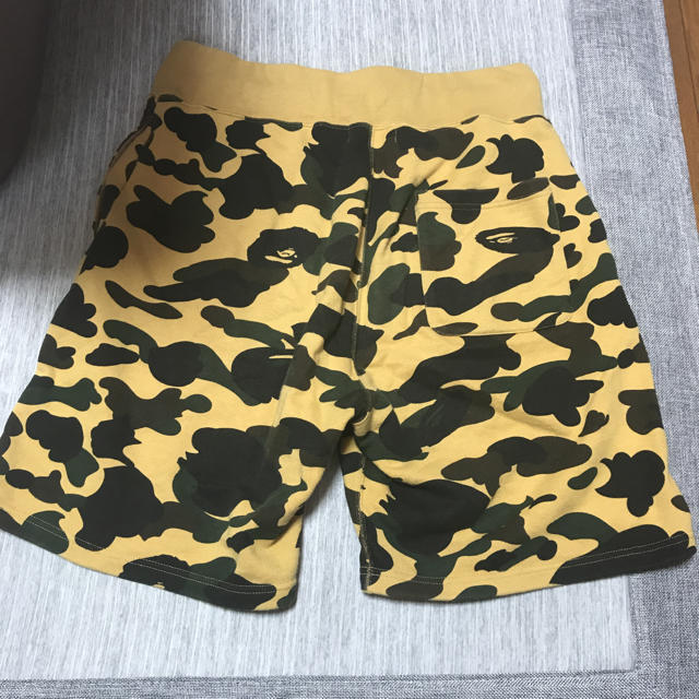 A BATHING APE(アベイシングエイプ)のkendrick lamar着用！ A BATHING APE ショートパンツ メンズのパンツ(ショートパンツ)の商品写真