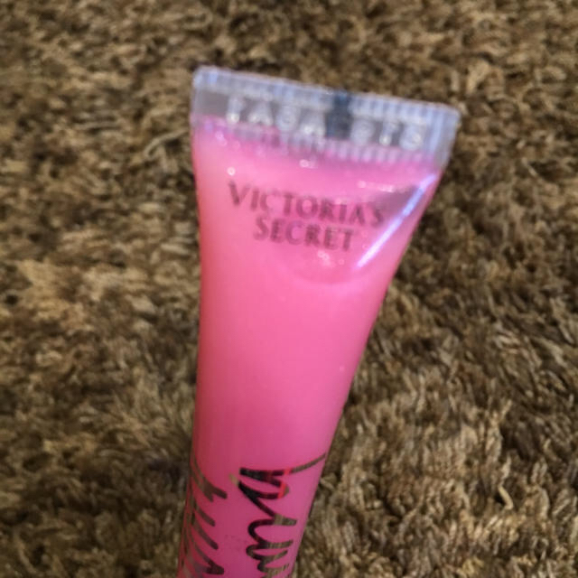 Victoria's Secret(ヴィクトリアズシークレット)のリップグロス (Victoria's Secret) コスメ/美容のベースメイク/化粧品(リップグロス)の商品写真