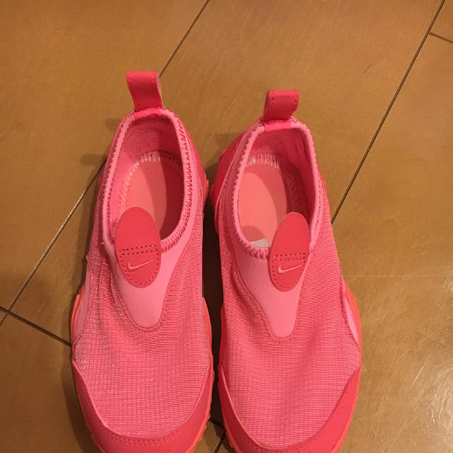 NIKE(ナイキ)のナイキ NIKEアクアシューズ18㎝水陸両用 キッズ/ベビー/マタニティのキッズ靴/シューズ(15cm~)(アウトドアシューズ)の商品写真