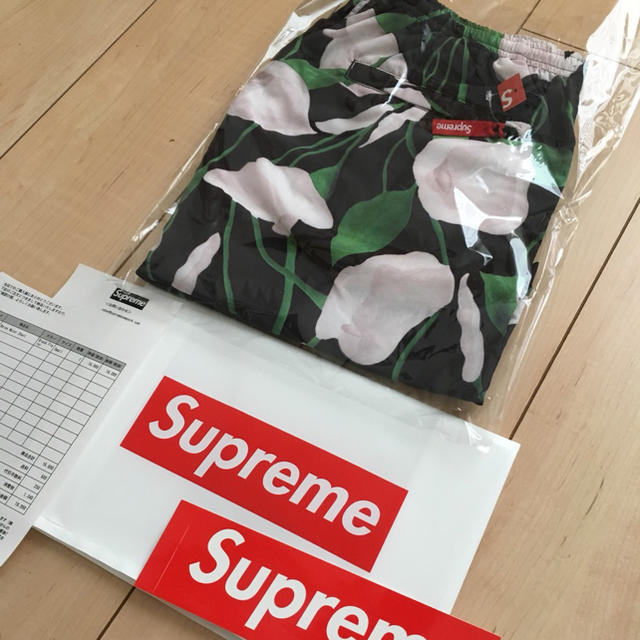 18ss supreme water black floral