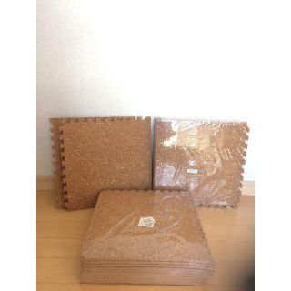 未開封　コルクマット 1畳 18枚 ジョイントマット 30cm　厚み8㎜(その他)