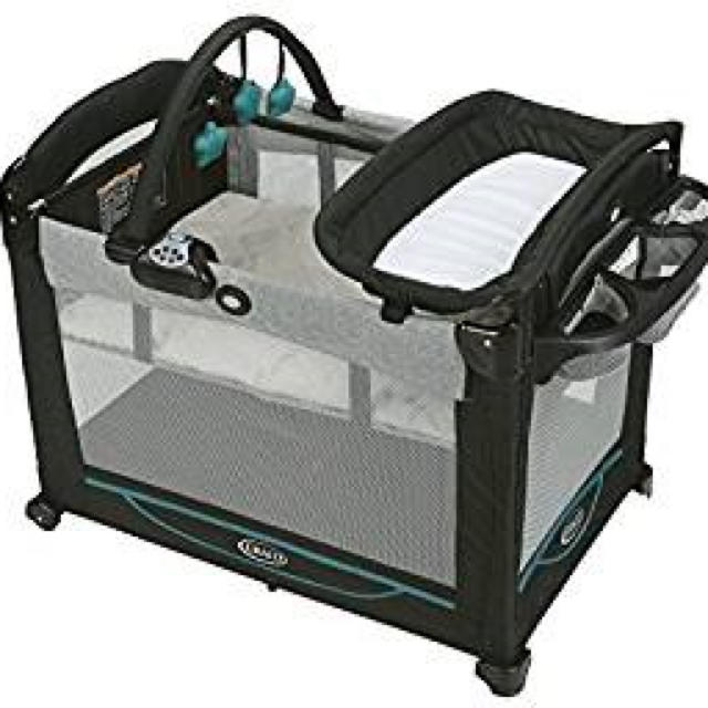 新品 GRACO グレコ ベビー用品 ベビーベッド 折りたたみ ベビーサークル の通販 by ギャリーアンダーソン's shop｜ラクマ