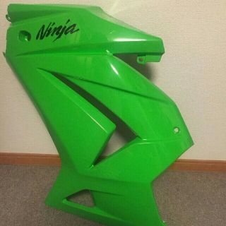 カワサキ(カワサキ)のninja250r サイドカウル 左側(パーツ)